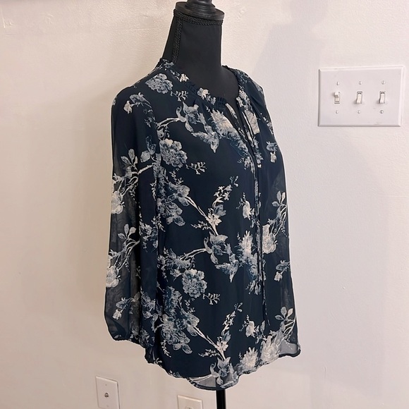 Lucky Brand Sheer Floral Blouse, sz Small. - Picture 4 of 11